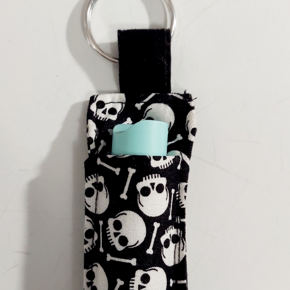 Chapstick Holder, Lighter Holder, Keyring Holder, Skulls - Picture 1 of 3